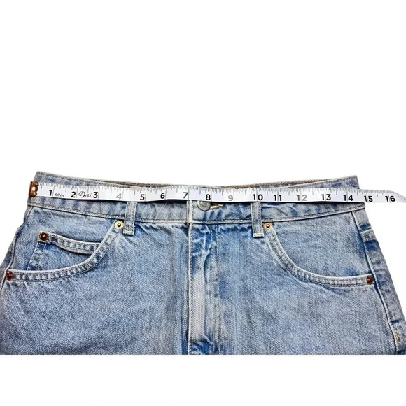 Top shop Blue Demin Women’s Mini Skirt•Size 6•Light Wash Denim•NWT• - Picture 5 of 5